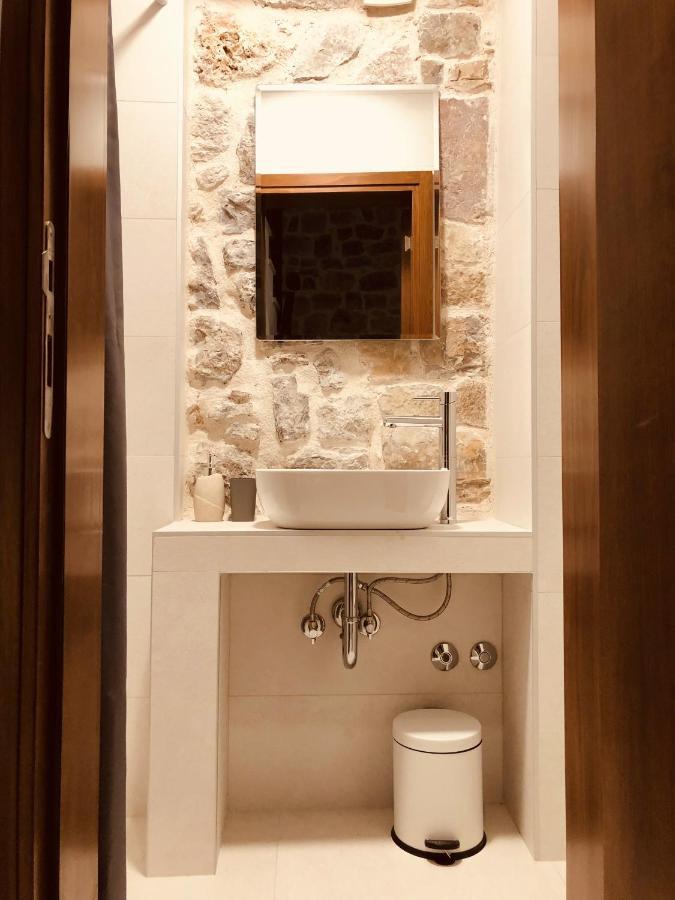 Guesthouse Giraffe Donja Lastva Bagian luar foto
