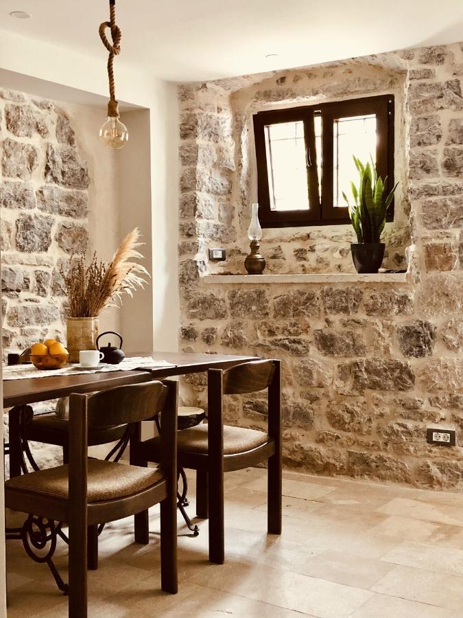Guesthouse Giraffe Donja Lastva Bagian luar foto